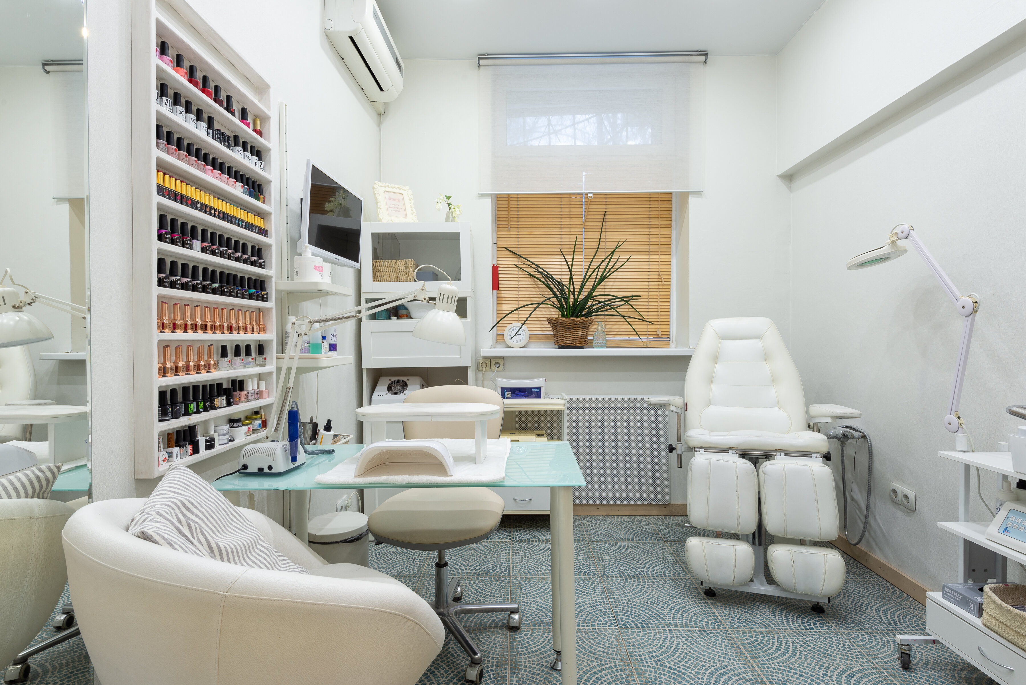 Салон красоты на Взлётке. Ж